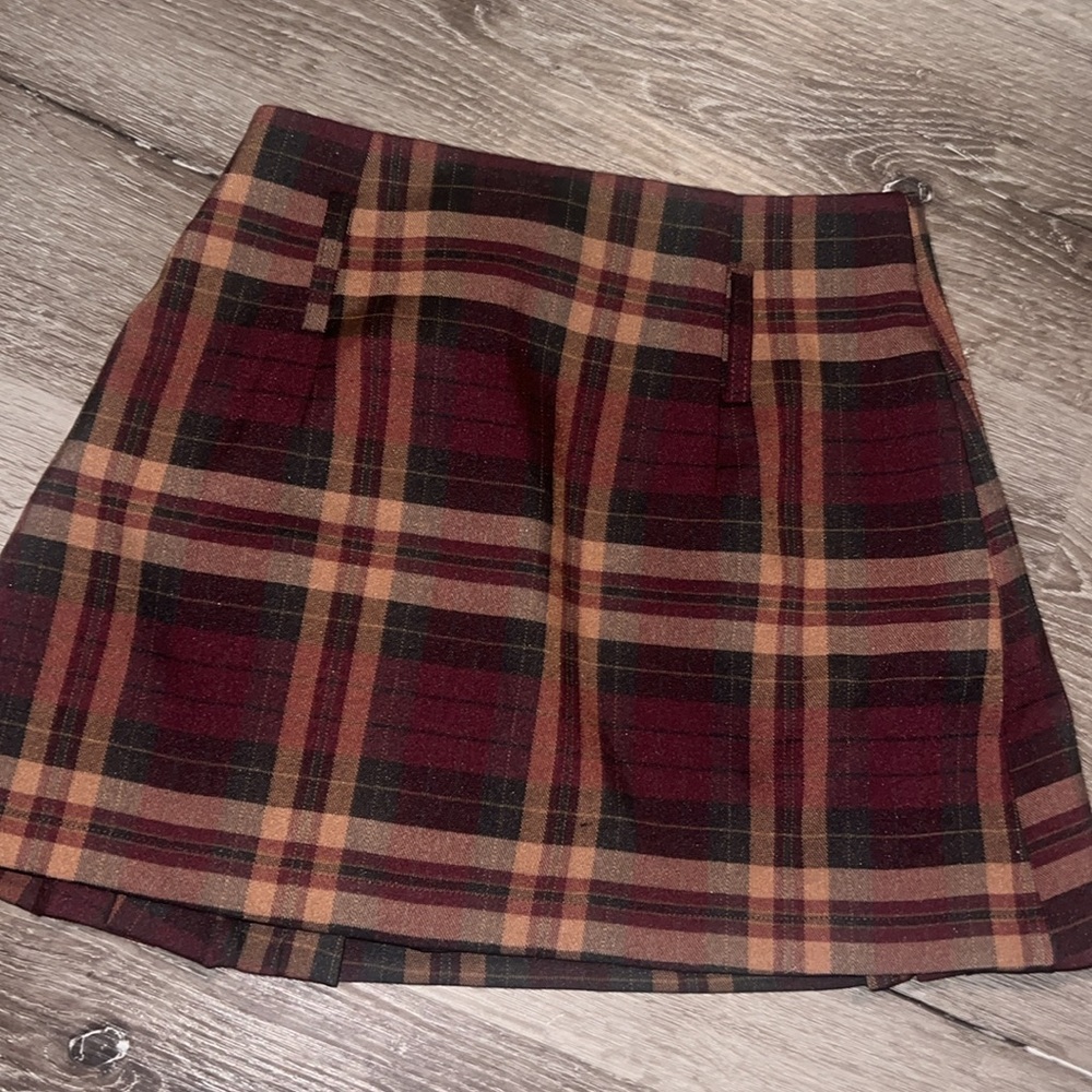 New Commence Plaid Mini Skirt - Picture 2 of 3